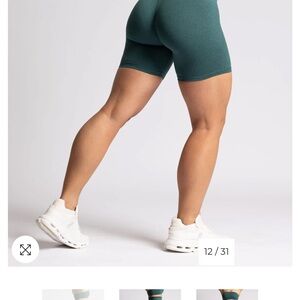 Ptula Bare pro shorts